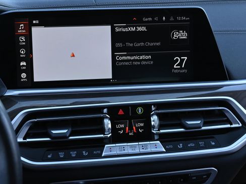 Certified 2023 BMW X5 xDrive40i w/ M Sport Package image 36