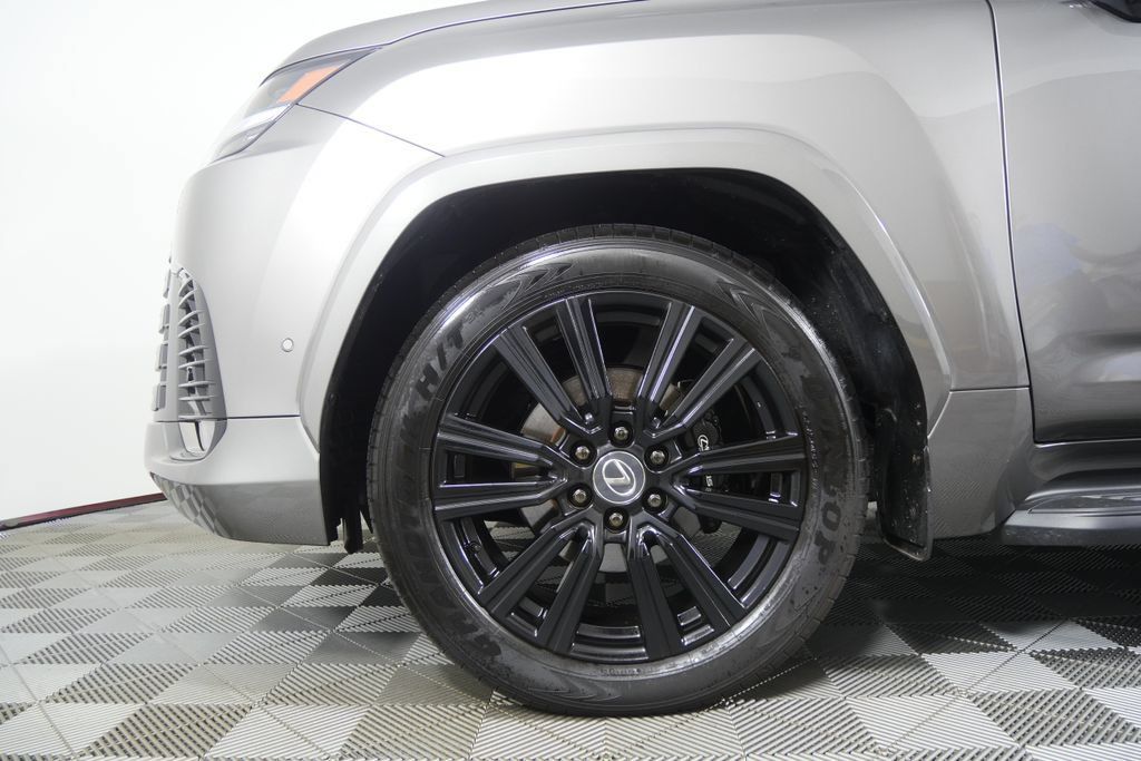 Used 2026 Lexus LX 700h Luxury w/ Appearance Package AWD/4WD image 8