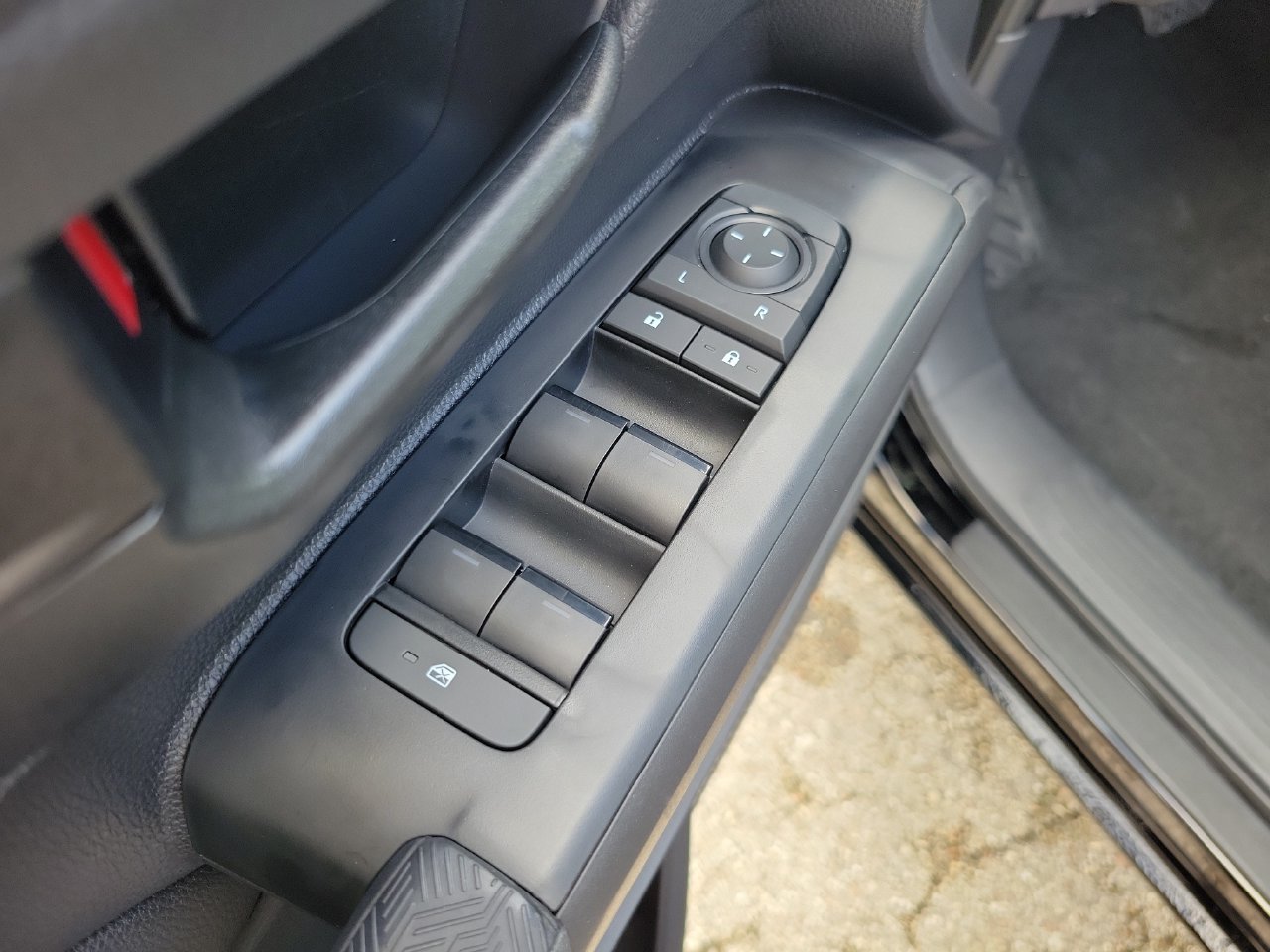 Used 2026 Toyota Tacoma SR RWD image 13