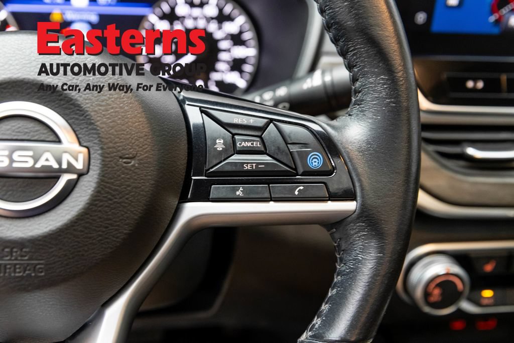 Used 2023 Nissan Altima 2.5 SV w/ SV Premium Package FWD image 17