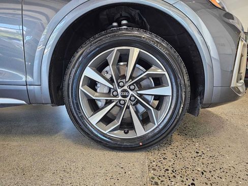 Used 2023 Audi Q5 2.0T Premium Plus w/ Premium Plus Package AWD/4WD image 9