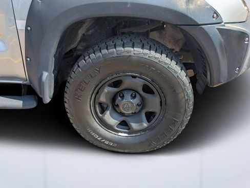 Used 2014 Toyota Tacoma PreRunner w/ Convenience Package RWD image 10