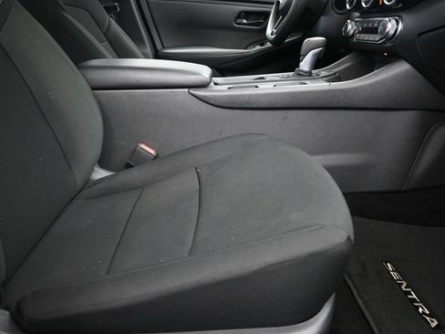 Used 2025 Nissan Sentra S FWD image 24