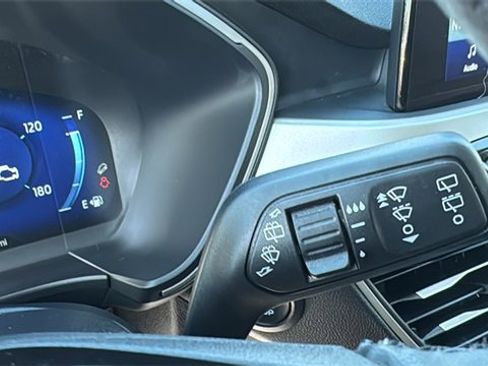 Certified 2022 Ford Escape SEL w/ Technology Package image 19