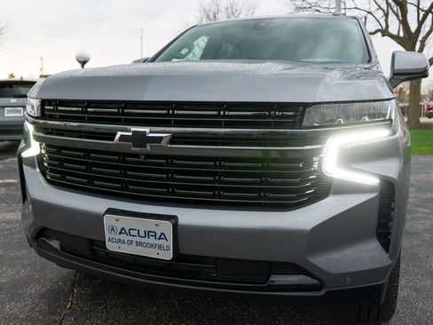 Used 2021 Chevrolet Suburban RST w/ Luxury Package image 15