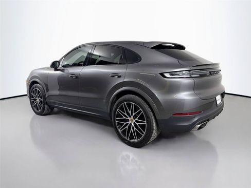 Certified 2024 Porsche Cayenne Coupe AWD/4WD image 3