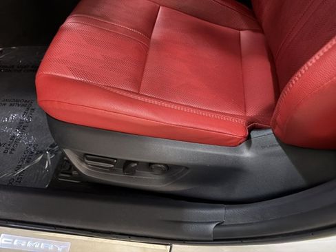 Used 2025 Toyota Camry XSE FWD image 16
