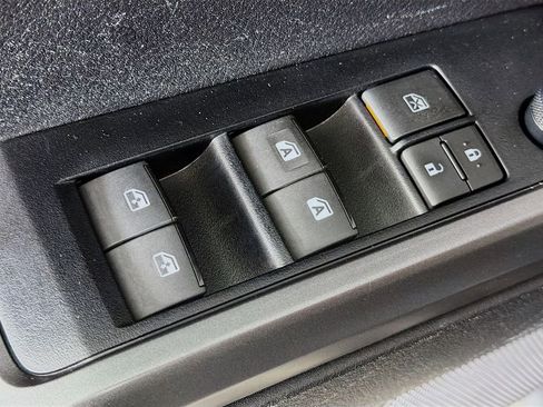 Used 2023 Toyota Tacoma TRD Sport w/ Technology Package RWD image 17