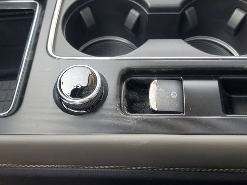 New 2026 Lincoln Corsair Premiere image 24