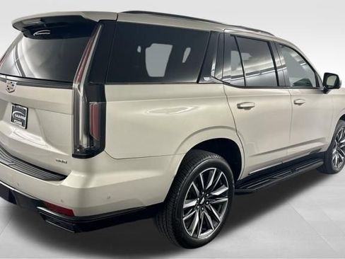 Used 2021 Cadillac Escalade Sport RWD image 9