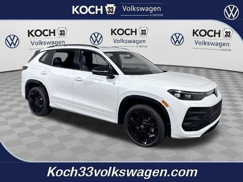 New 2026 Volkswagen Tiguan SE R-Line AWD/4WD image 1