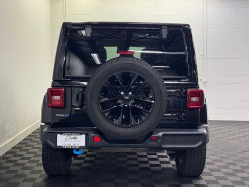 Used 2024 Jeep Wrangler Unlimited Sahara AWD/4WD image 6
