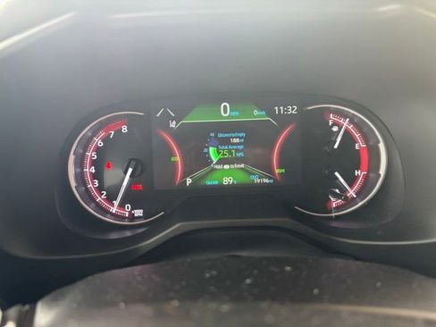 Used 2024 Toyota RAV4 XLE w/ Convenience Package FWD image 9