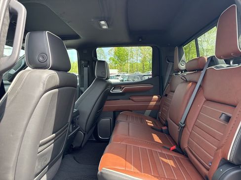 New 2026 GMC Sierra 1500 Denali Ultimate image 13