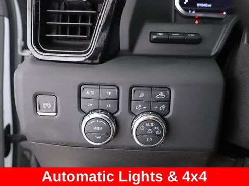 Used 2024 GMC Sierra 2500 AT4 w/ AT4 Premium Plus Package AWD/4WD image 22