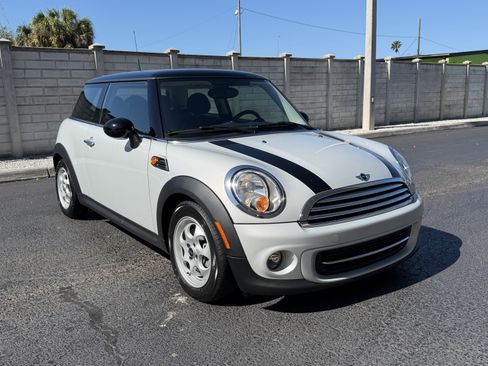 Used 2013 MINI Cooper Hardtop FWD image 8