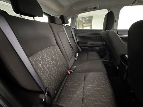 Used 2025 Mitsubishi Outlander Sport SE AWD/4WD image 12