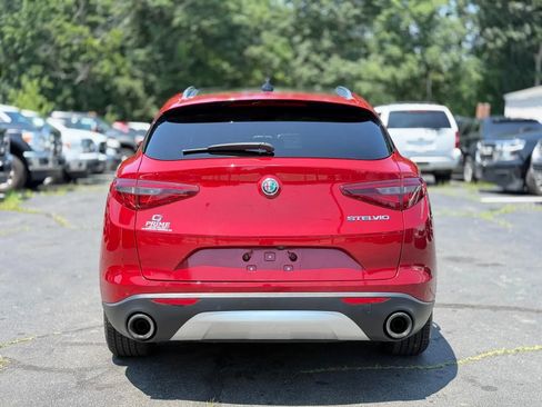 Used 2018 Alfa Romeo Stelvio Ti Lusso AWD/4WD image 2