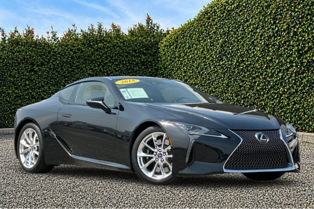 Used 2018 Lexus LC 500 Coupe w/ Touring Package RWD image 2