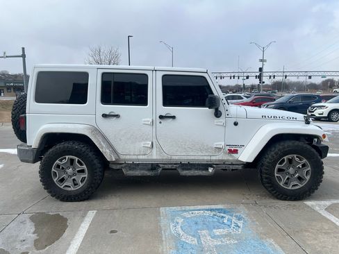 Used 2014 Jeep Wrangler Unlimited Rubicon w/ Dual Top Group image 5