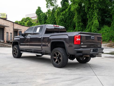 Used 2015 GMC Sierra 2500 Denali w/ Duramax Plus Package AWD/4WD image 7
