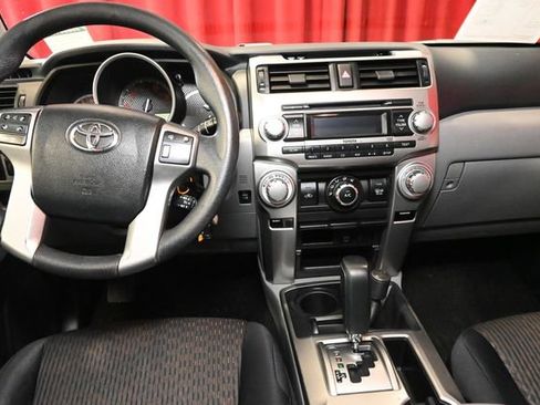 Used 2011 Toyota 4Runner SR5 w/ Convenience Pkg image 12