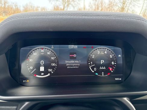 Used 2022 Land Rover Defender 110 SE image 22