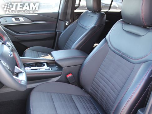 Used 2026 Ford Explorer ST-Line AWD/4WD image 11