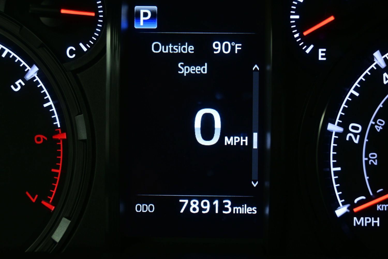Used 2022 Toyota 4Runner SR5 AWD/4WD image 27