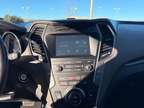 Used 2017 Hyundai Santa Fe Sport 2.0T image 14