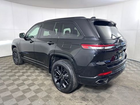 Used 2023 Jeep Grand Cherokee 30th Anniversary image 5