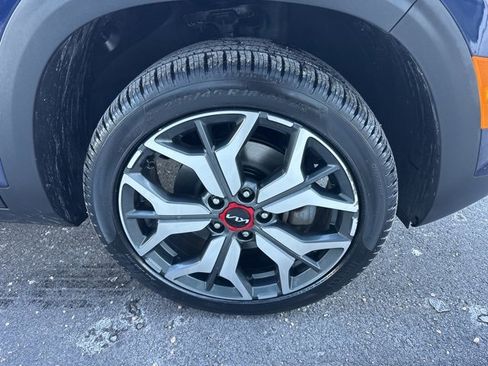 Used 2023 Kia Seltos SX image 33