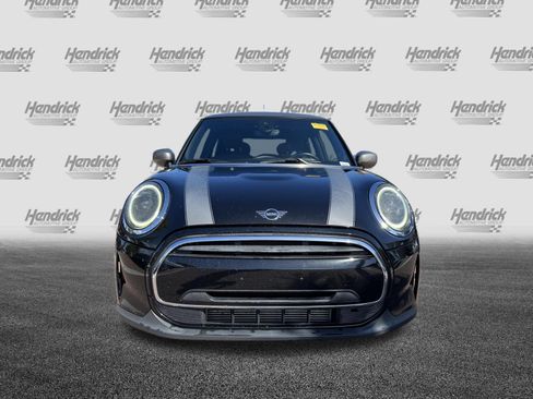 Used 2022 MINI Cooper 2-Door Hardtop image 3