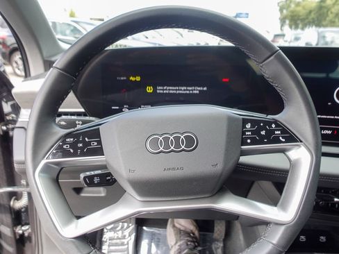 Used 2025 Audi Q6 e-tron Premium w/ Convenience Package RWD image 10