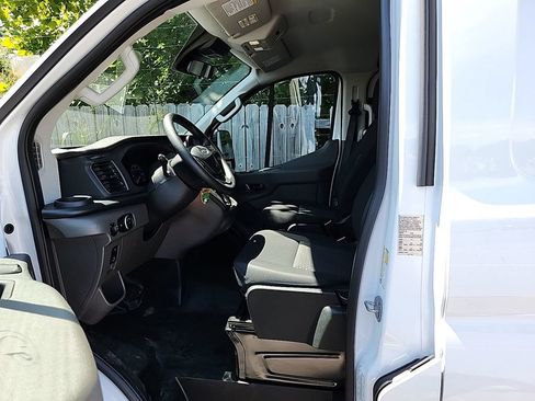 Used 2025 Ford Transit 250 Low Roof w/ Exterior Upgrade Package RWD image 8