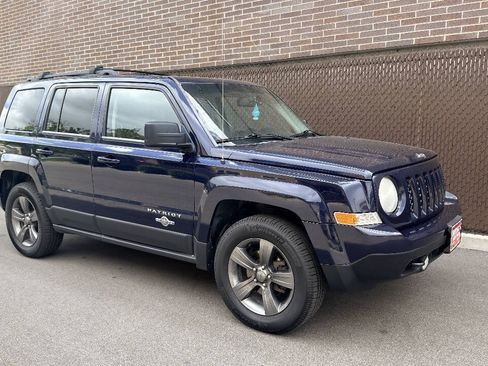 Used 2014 Jeep Patriot Latitude w/ All Weather Capability Group AWD/4WD image 3
