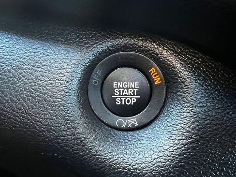 Certified 2019 Jeep Cherokee Limited image 21