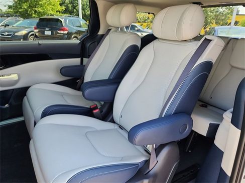 New 2026 Kia Carnival SX Prestige image 15