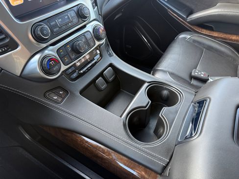 Used 2018 Chevrolet Tahoe LT image 13