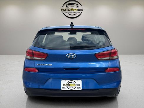 Used 2018 Hyundai Elantra GT w/ Tech Package 03 image 4