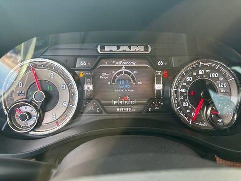 Used 2022 RAM 1500 Limited w/ Body Color Bumper Group image 15