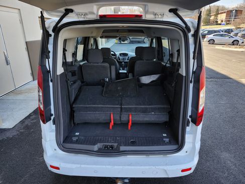 Used 2016 Ford Transit Connect XLT image 22