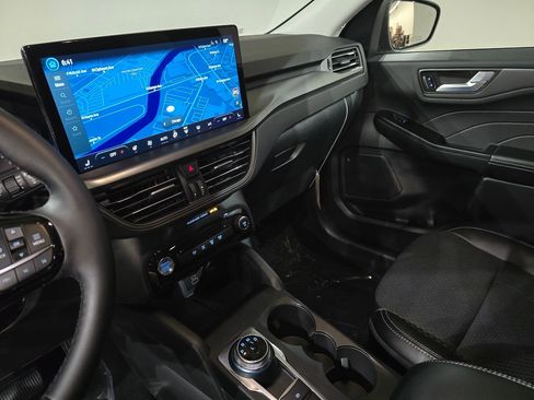 New 2026 Ford Escape SE w/ Class II Trailer Tow Package image 22