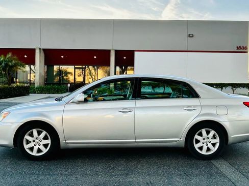 Used 2008 Toyota Avalon XL image 6