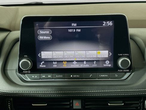 Used 2023 Nissan Rogue SL image 21