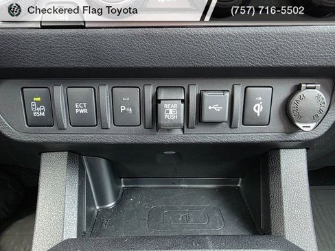 Used 2023 Toyota Tacoma TRD Off-Road w/ Advanced Technology Package image 19