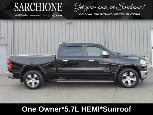 Used 2022 RAM 1500 Laramie AWD/4WD image 1