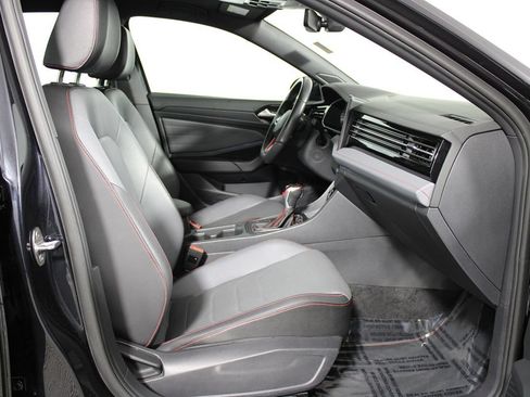Used 2025 Volkswagen Jetta GLI Autobahn FWD image 11
