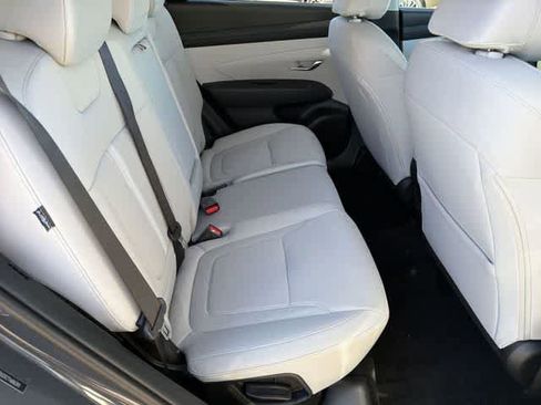 New 2026 Hyundai Tucson SEL FWD image 17