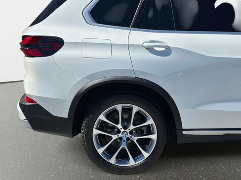 Used 2025 BMW X5 xDrive40i AWD/4WD image 13